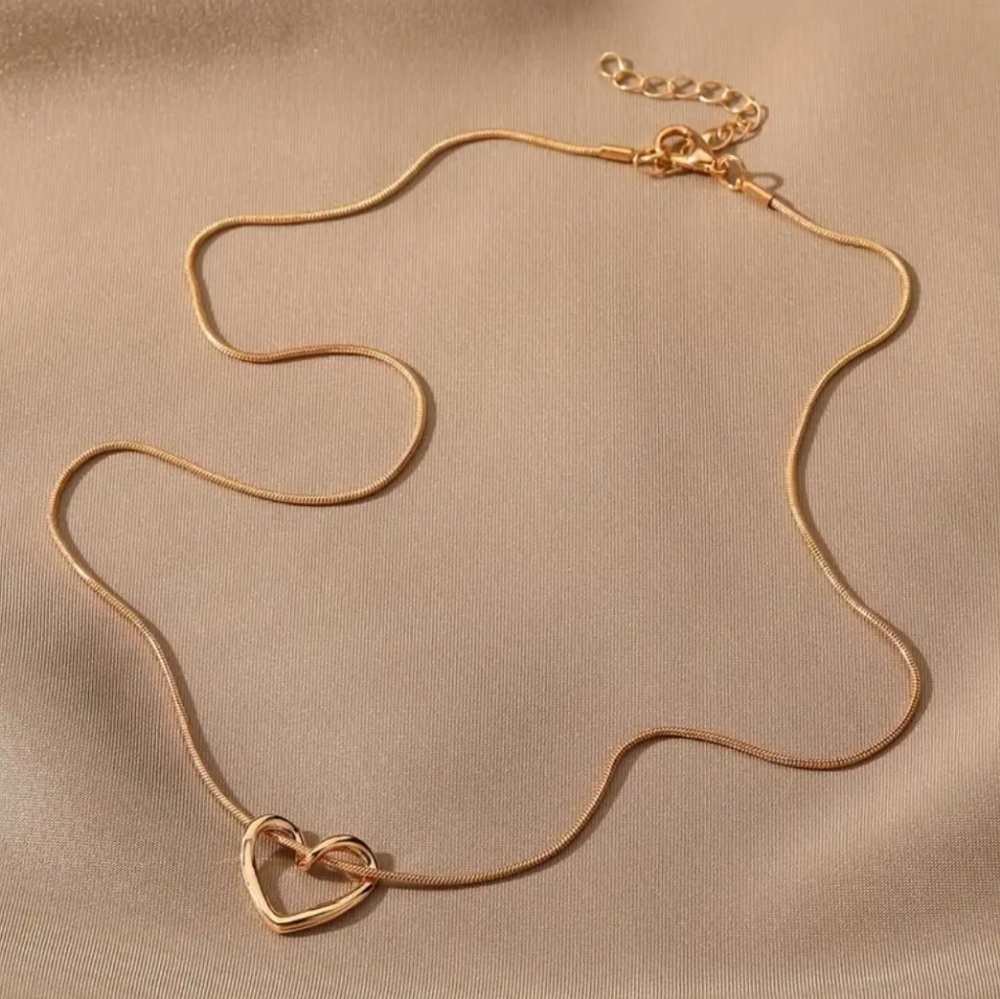 Gold Hollow Heart Pendant Necklace - Picture 3 of 5